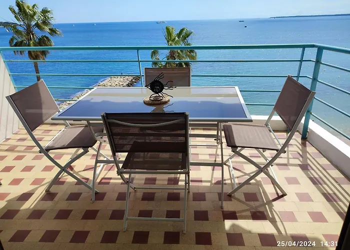 Guillaumont Apartment